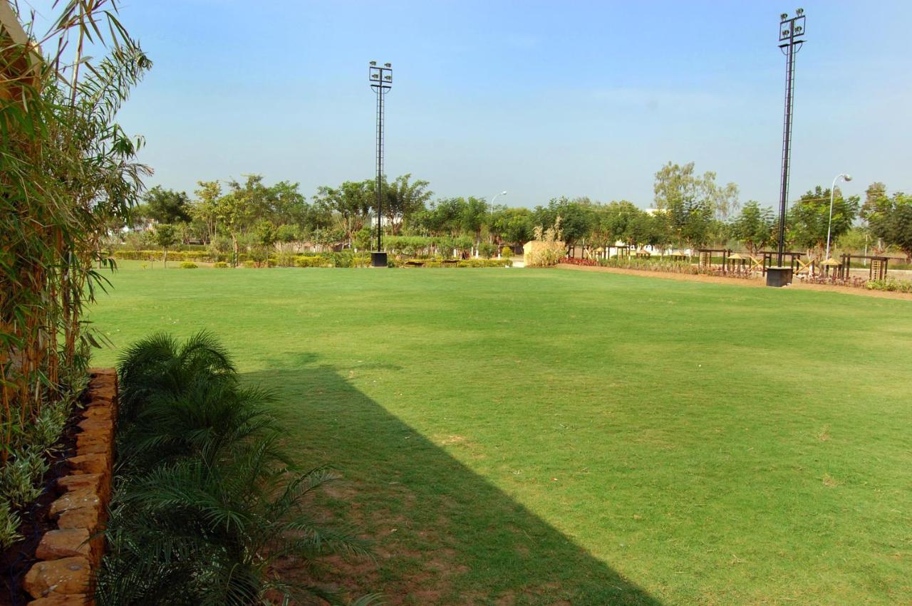 Radhe Upavan Resort Ahmedabad Exterior photo