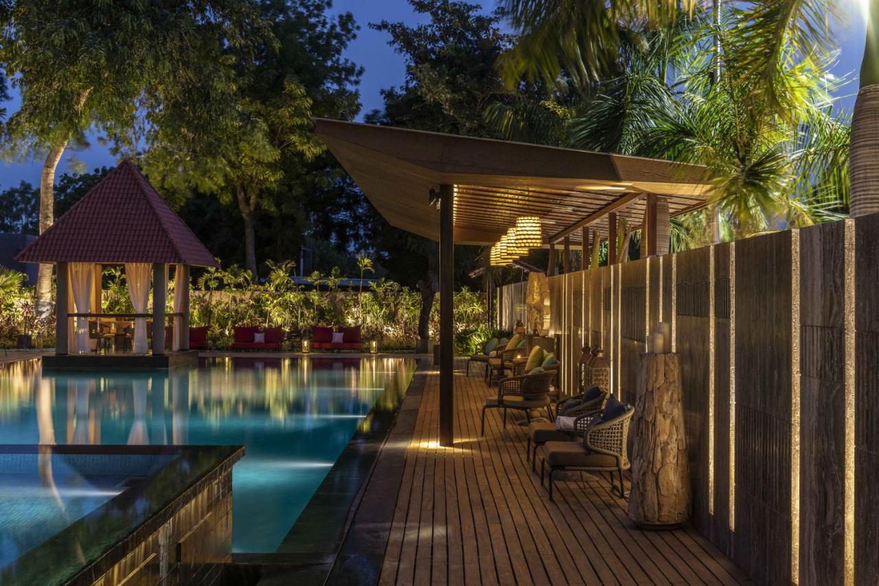 Radhe Upavan Resort Ahmedabad Exterior photo